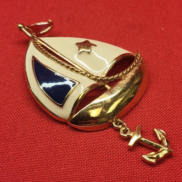VTG Avon Sailboat Ship Boat Nautical Brooch Pin Enamel Red Blue Gold Tone - Picture 4 of 13